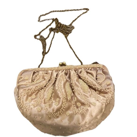 La Regale evening bag/ clutch in very good condition. - Picture 4 of 13